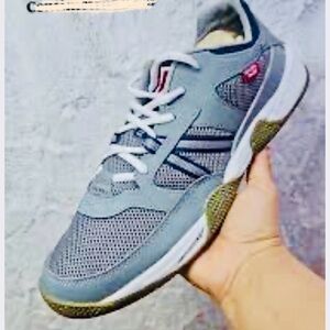 Men's Gray Athletic Shoes